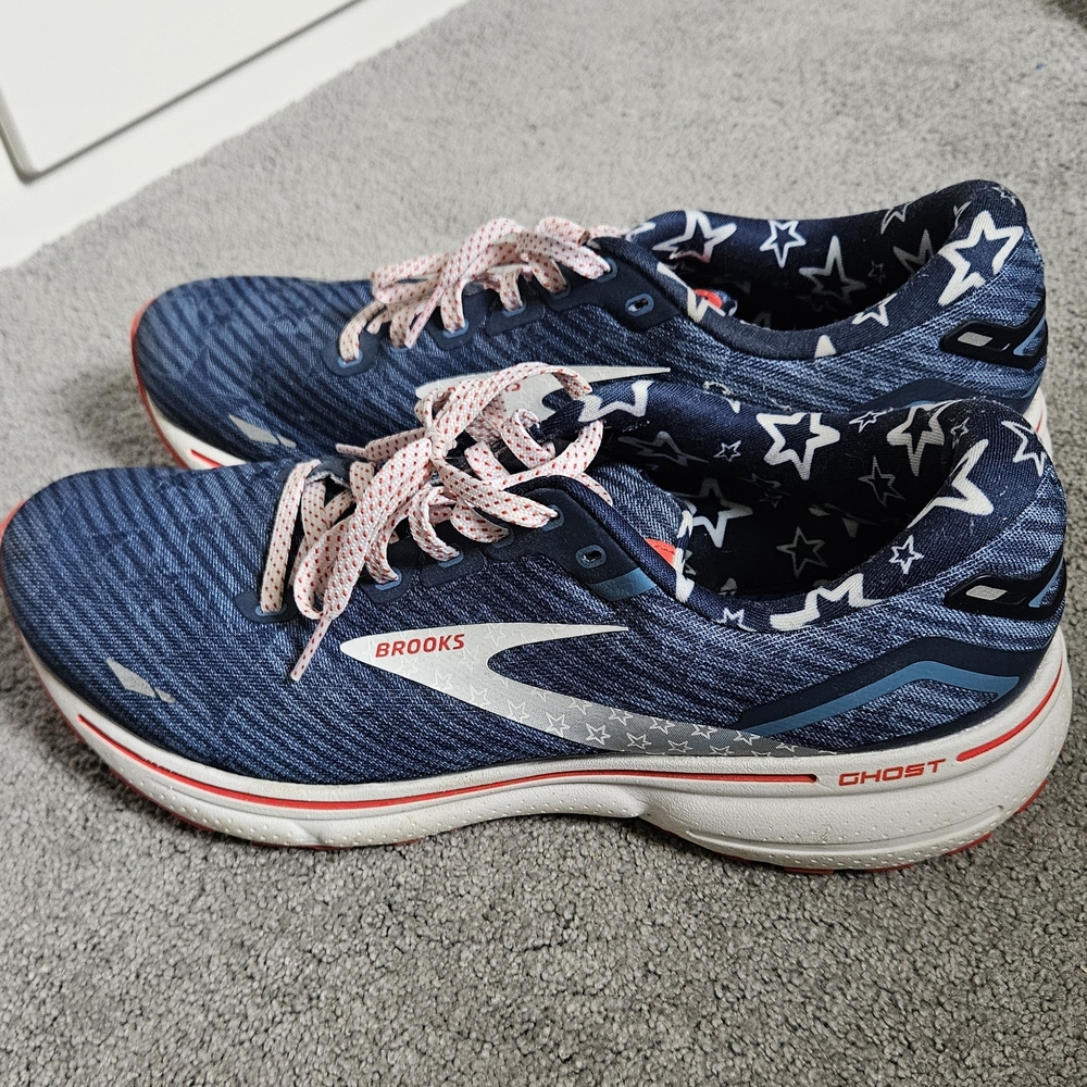 Brooks Blue Running Shoes with Star Pattern - Picture 2 of 4